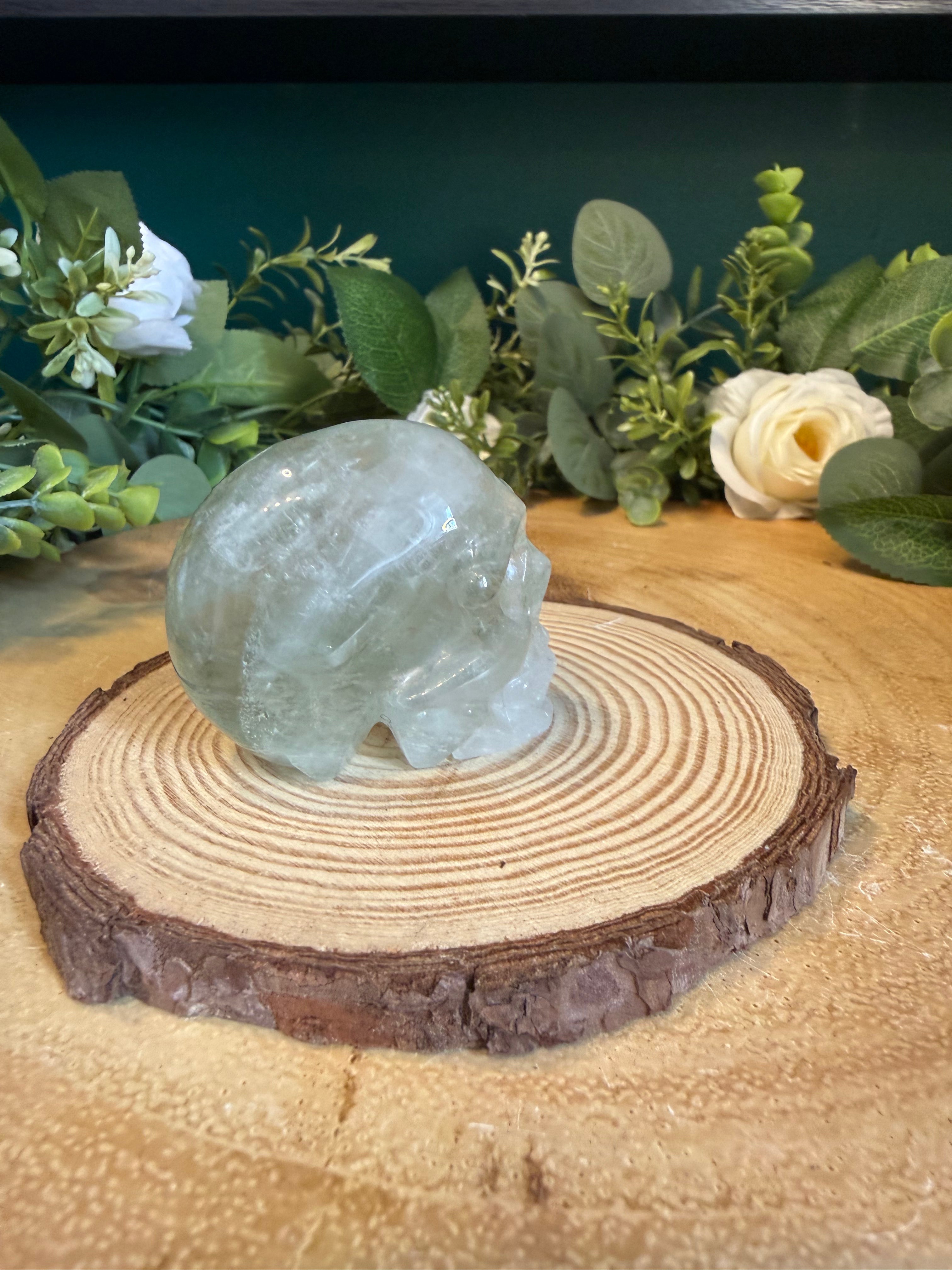 Green Quartz Skull – 111g