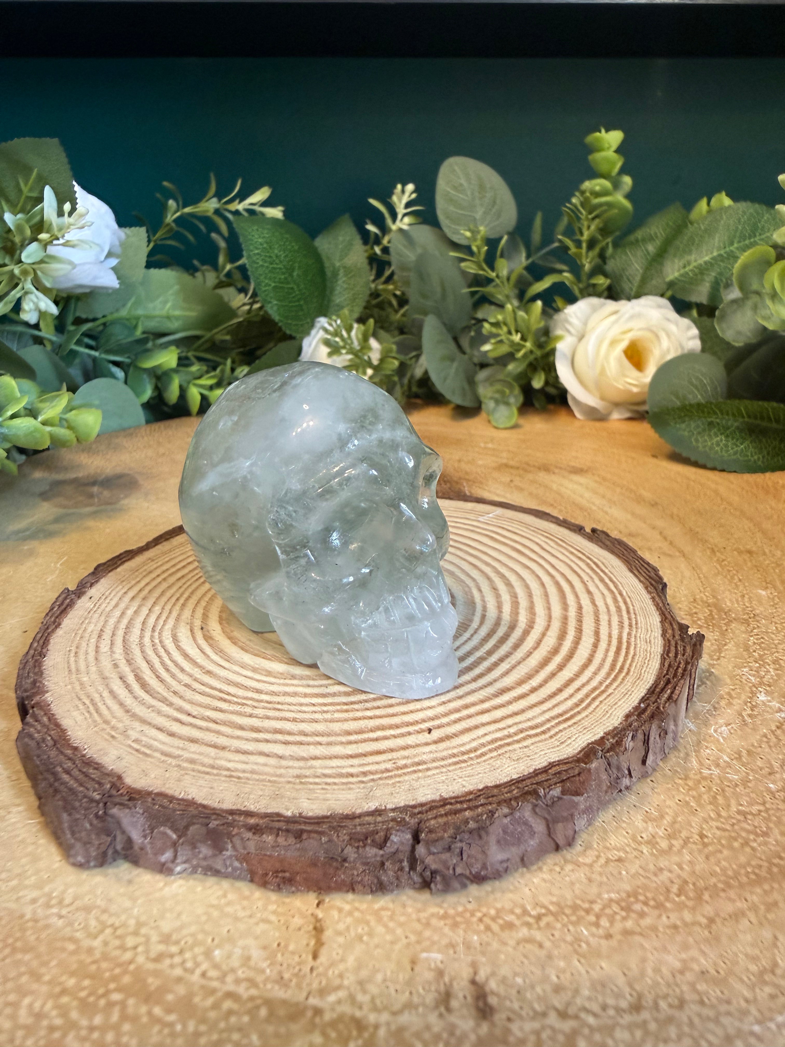 Green Quartz Skull – 111g
